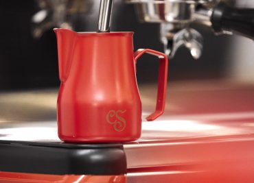 Latte Art: Scopri Come il Caffè Diventa un Capolavoro Visivo
